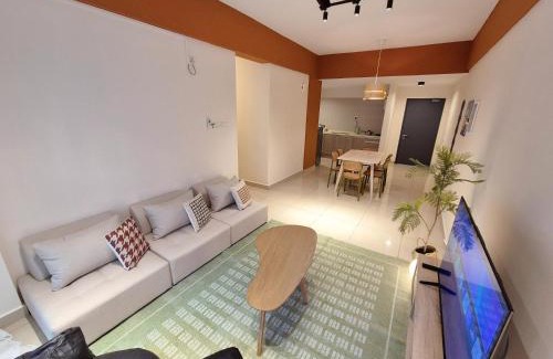 Tebrau Apartamento | Walking Distance to Mount Austin - 6 pax Newly Renovated