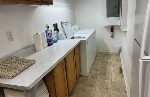 Altoona Casa | Walking distance to the Penn State Altoona Campus! Spacious 6-bedroom house!