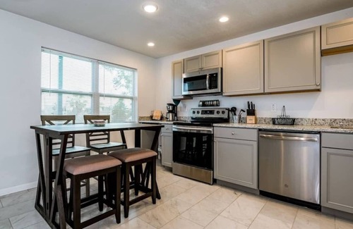 Smith's Memento Apartamento | Walking distance to Daytona Beach & Ocean Center