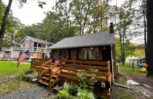 Hawley Casa | Wally's Cottage