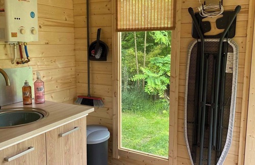 Moncrabeau Alquiler De RV | Walnut View Tent @finders Keepers France. Adults Only Retreat. 13 Acres and Lake