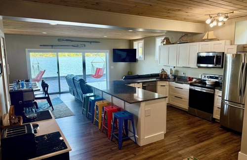 Hammondsport Casa | Waneta casa del lago - estancia en el corazón de los Finger Lakes Wine Country!