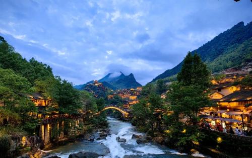 Shangrao County Casa | Wangxian Valley Chunyushanfang and shuishangjian Wangxian Valley Scenic Area