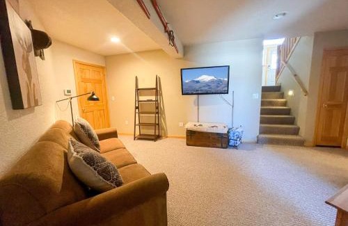 Fraser Casa | Wapiti Luxury Villa 10B I Great Views I Best Price I Free Adventures Daily