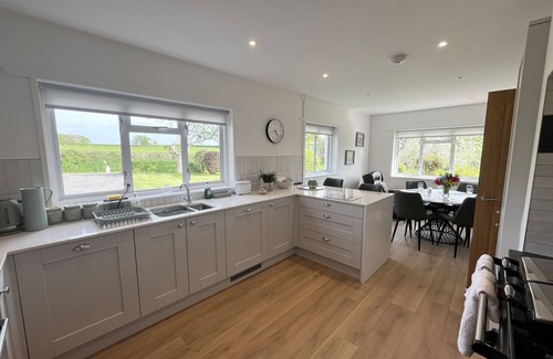 Winkleigh Cabaña | War Horse Valley Orchard View