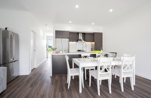 Austral Casa | Warm 4br house｜bathtub｜parking&WIFI