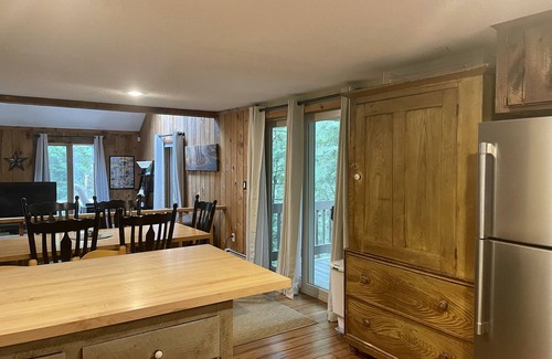 North Conway Condominio | Warm and Spacious Condo
