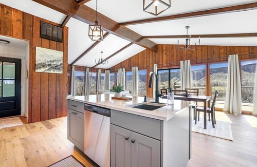 Twin Falls Casa | Warm Creek Bungalow, RIVER VIEWS
