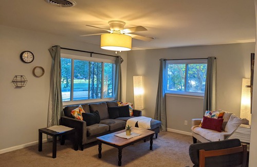 Norfolk Casa | Warm Gem near base/school/ hospitals