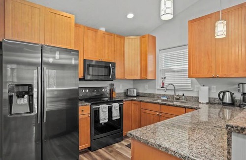 Salem Casa | Warm & Welcoming Solar Home on Keizer Quiet Lane
