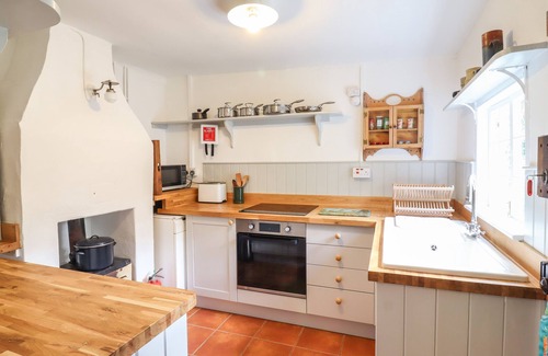 Bures Cabaña | Warren Cottage
