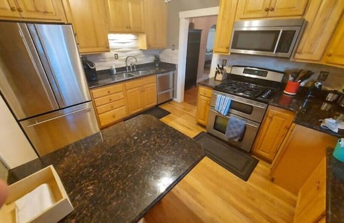 Washington Park Casa | Washington Park Bungalow with hot tub!