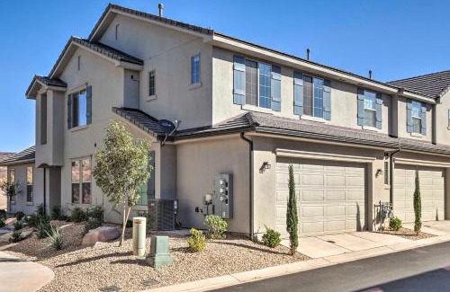 Sienna Hills Casa | Washington Townhome with Patio and Resort Perks!