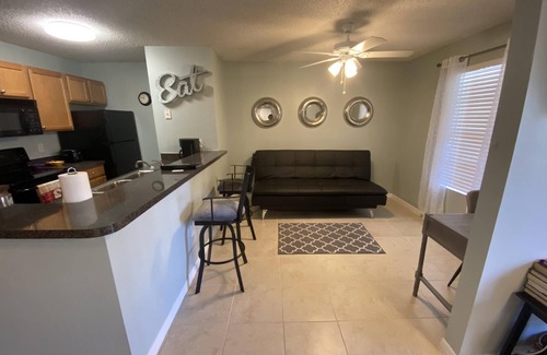 Brandon Condominio | Frente al agua - 1 dormitorio con den y 1 baño