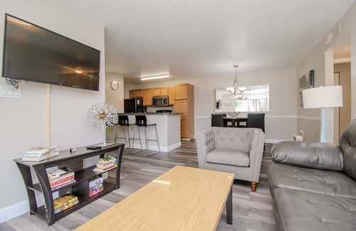 Brandon Condominio | Frente al agua - 1 dormitorio con sala y 1 baño