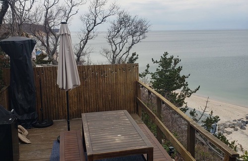 Baiting Hollow Casa | Water front house