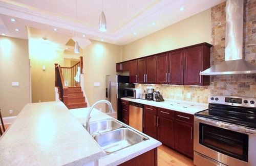 Downtown St. John's Condominio | Water Street Condos