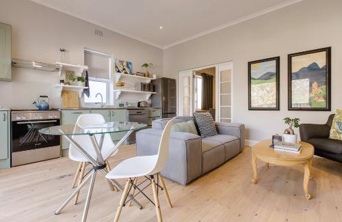 Knysna Villa | Water View Villas - Millwood Premium Apartment