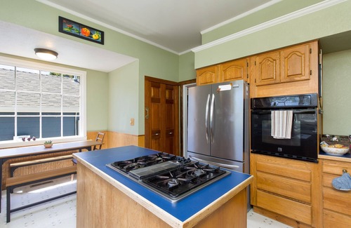 Eureka Casa | Water Wheel Victorian- 4BR