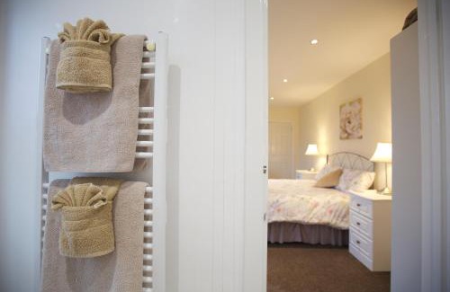 Lewannick Casa | Waterfall Cottage