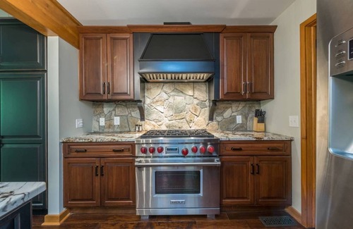 Lynn Casa | Waterfall Escape Fire Pit Riverfront Peaceful