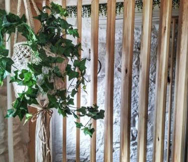 Manod Casa | Waterfall retreat