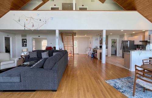 Edwardsville Casa | Waterfront 5BR Getaway with AC, Private Dock & Scenic Heathsville Views