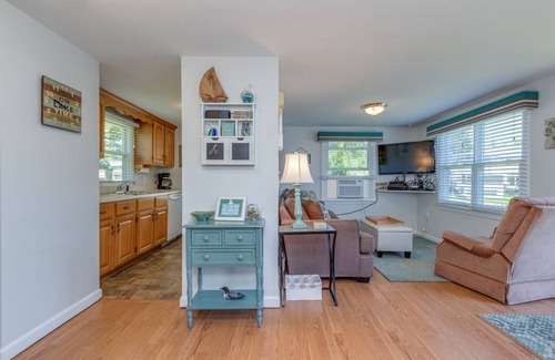 Laconia Cabaña | Waterfront All Seasonal Private Island Home