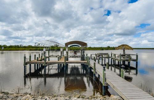 Fort Ogden Casa | Waterfront Arcadia Home with Dock on Peace River