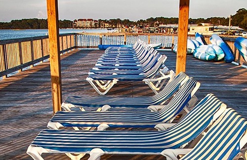 Palmetto Dunes Complejo | Waterfront Bluewater Marina Resort, 2-Bedroom Suite + Amenities