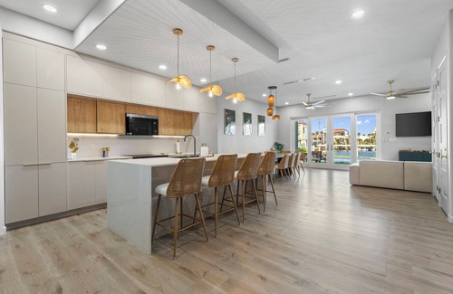 South Padre Island Casa | WATERFRONT BAY Home With Private Pool & Private Boat Dock! Luxury Townhouse!