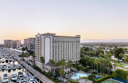 Marina del Rey Apartamento | Waterfront Bliss - 2BR with Stunning Marina Views