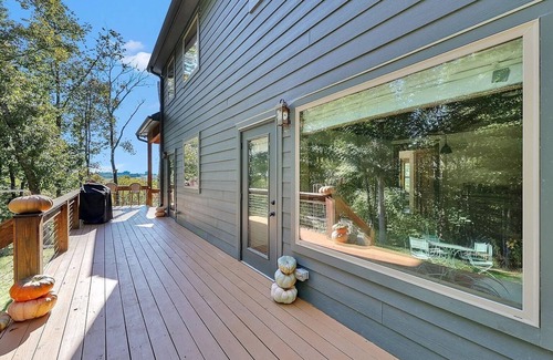 Hartsville Cabina | Waterfront Cabin in the Woods