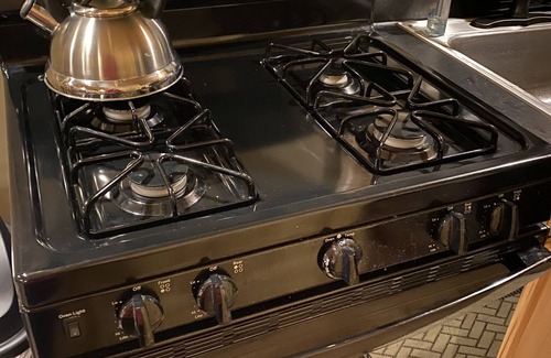 Carbon Hill Cabina | Waterfront Cabin Retreat