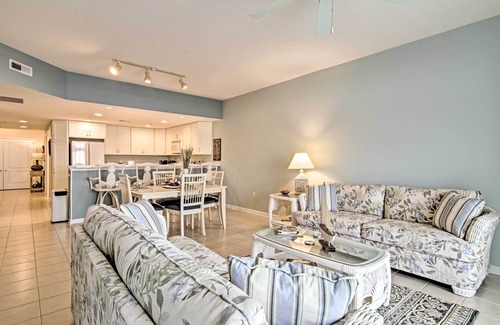 Crisfield Condominio | Waterfront Chesapeake Bay Condo w/ Boat Slip!