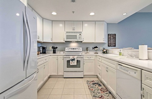 Crisfield Condominio | Waterfront Chesapeake Bay Condo w/ Boat Slip!