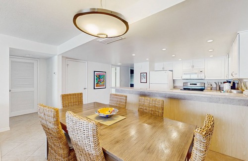 New Smyrna Beach Condominio | Waterfront condo with pool,beach access, and resort amenities
