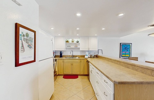 New Smyrna Beach Condominio | Waterfront condo with pool,beach access, and resort amenities
