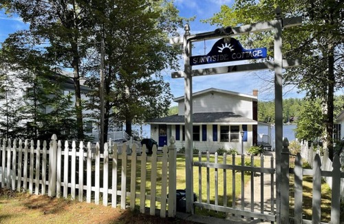 Mount Sunapee Casa | Waterfront Cottage and Ski Getaway