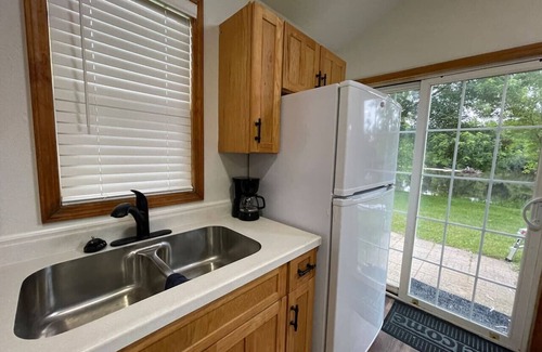 Eau Claire Casa | Waterfront cottage. Legacy farm Retreat.