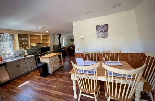 Beaver Cove Casa | Waterfront Cottage Moosehead Lake