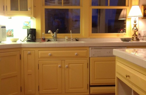 Beaufort Cabaña | Waterfront Cottage with Private Veranda