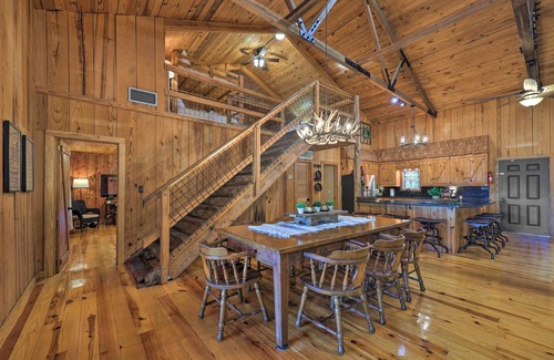 Arkadelphia Casa | Waterfront Deck: Home on Ouachita River!