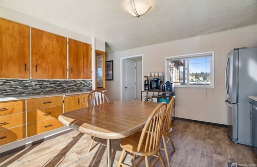 Aberdeen Casa | Waterfront, Dogs OK!, Fenced, Fishing, Kayaks, Hot tub, W/D, Smores, Crab Pots