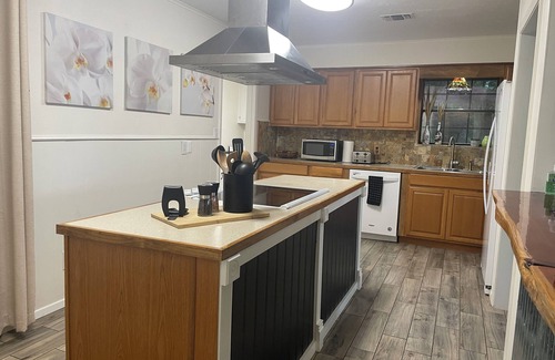 Mount Pleasant Casa | Waterfront Escape! Enjoy quiet, privacy & relaxation in this 3-bedroom retreat!