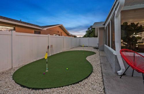 Tampa Shores Apartamento | Waterfront Escape 5Bed, 3Bath, Heated Pool