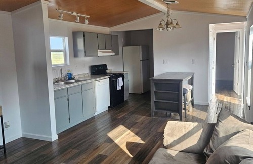 Pointe A La Hache Casa | Waterfront Fishing Camp in Port Sulphur – Private Dock, Scenic Marsh Overlook