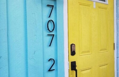 Whitney Beach Villa | Waterfront Getaway Island Villa at Longboat Key