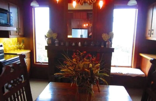 North Kingstown Casa | Waterfront Historic Wickford Village Home!