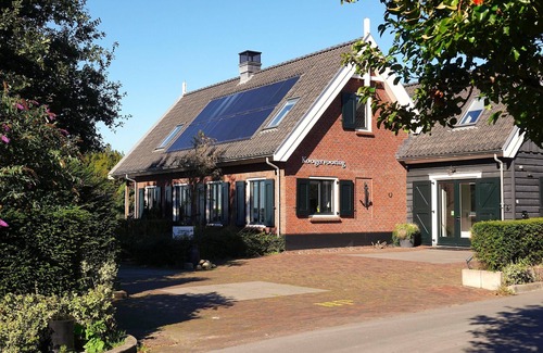 Kaag Casa | Waterfront holiday home with its own mooring